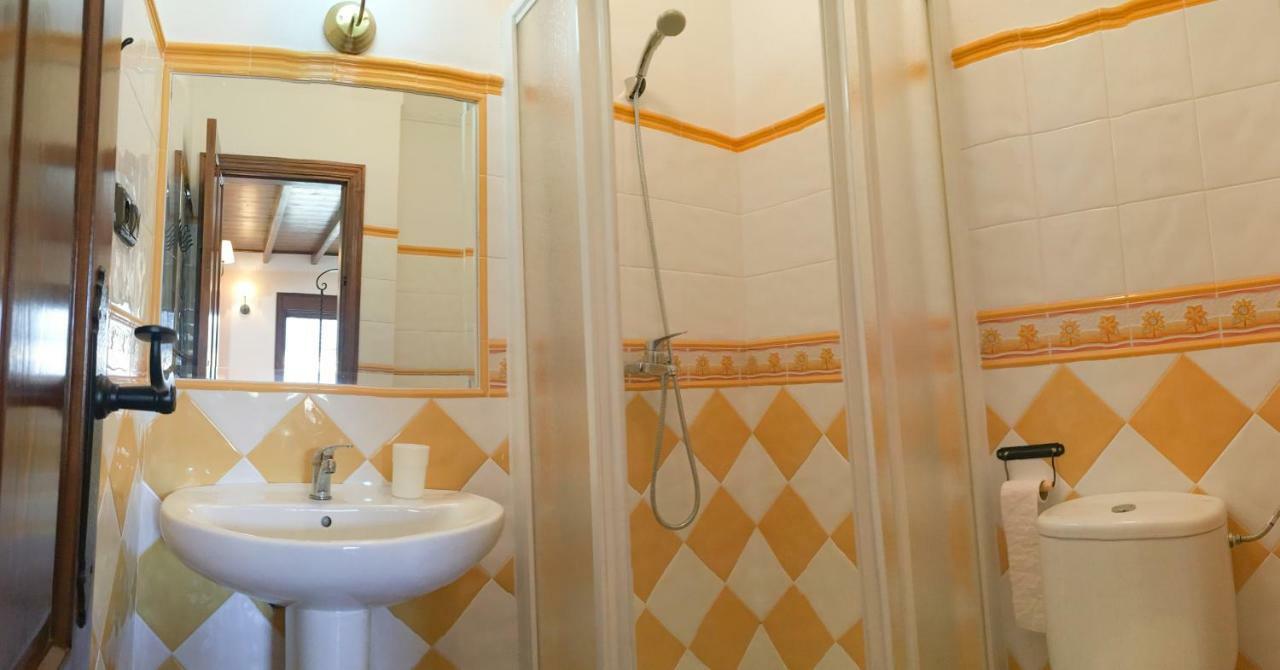Casa De Teones Guest House มอนเตกอร์โต ภายนอก รูปภาพ
